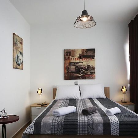 Nenas House Apartment Nea Iraklitsa Bagian luar foto