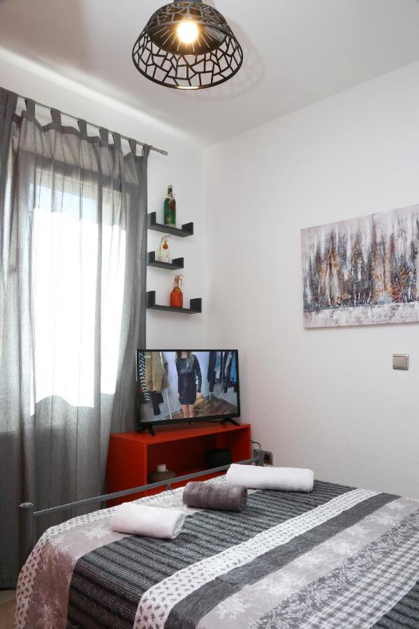 Nenas House Apartment Nea Iraklitsa Bagian luar foto