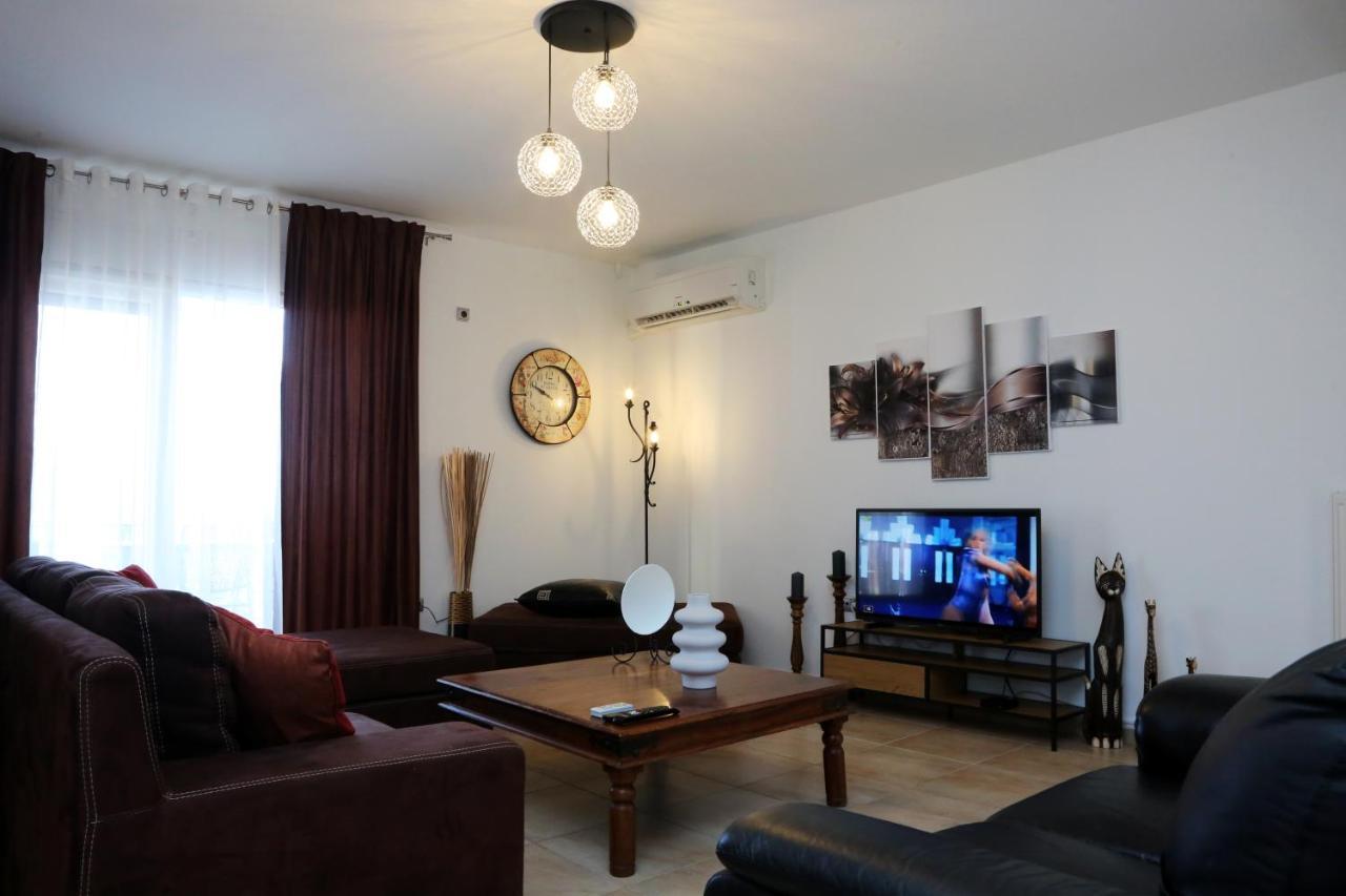 Nenas House Apartment Nea Iraklitsa Bagian luar foto