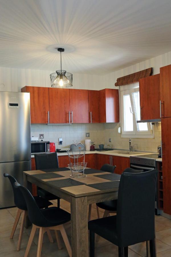 Nenas House Apartment Nea Iraklitsa Bagian luar foto